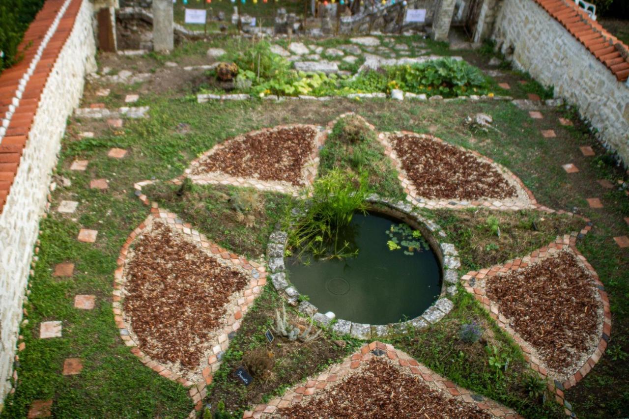 La Belle Etoile Panzió Saintes Kültér fotó