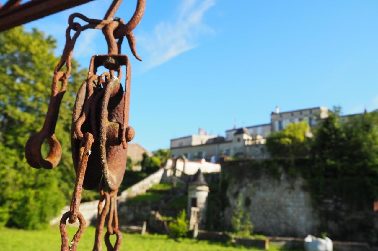 La Belle Etoile Panzió Saintes Kültér fotó