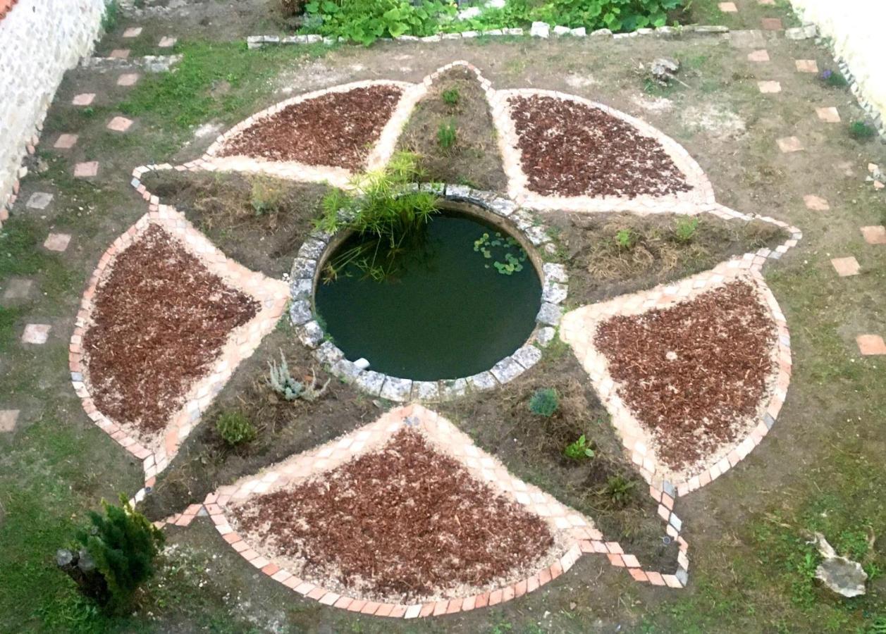 La Belle Etoile Panzió Saintes Kültér fotó